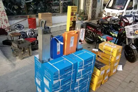 电动电瓶换车怎么换_换电动车电瓶_电动车换电瓶方便吗