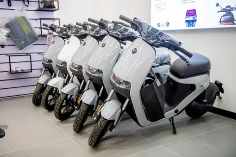 电动电池修车视频_修电动车电池_电池车维修