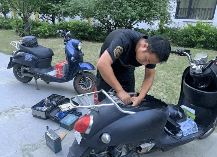 电动电瓶换车要多久_电动车换电瓶注意什么问题_电动车换电瓶