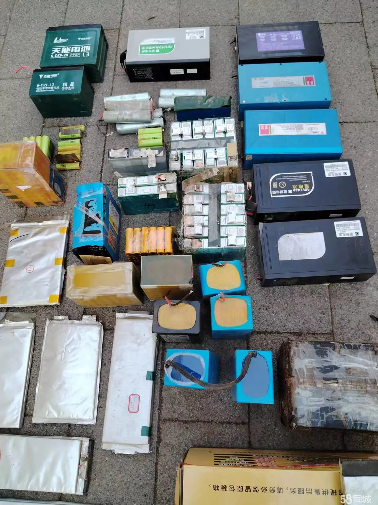 猫哥维修锂电池电动轮椅电池维修跟换电池订制电动爬楼车租赁上门