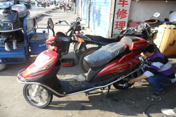 电动车的电机和刹车系统如何保养？